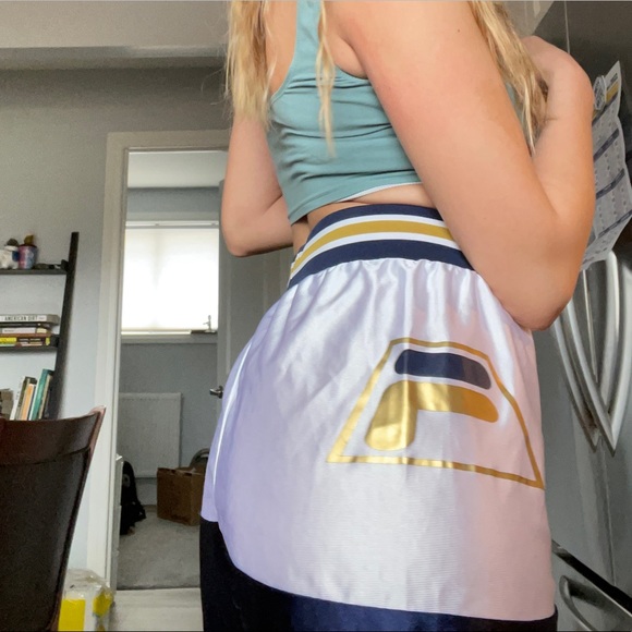 FILA (for Urban Outfitters) High-waisted basketball shorts 🏀🌟 - Picture 5 of 6